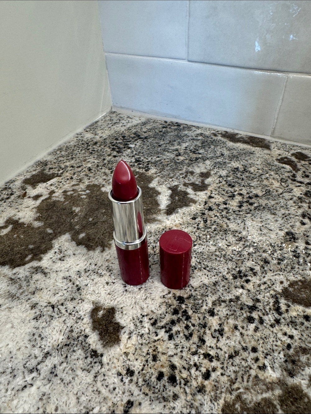 NEW Clinique Plum Pop Lipstick